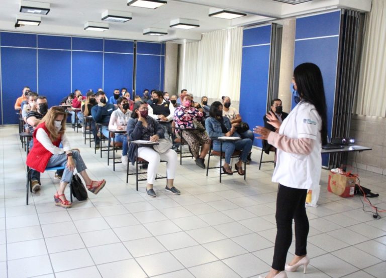 DIF estatal invita a taller de crianza positiva a padres y madres de familia