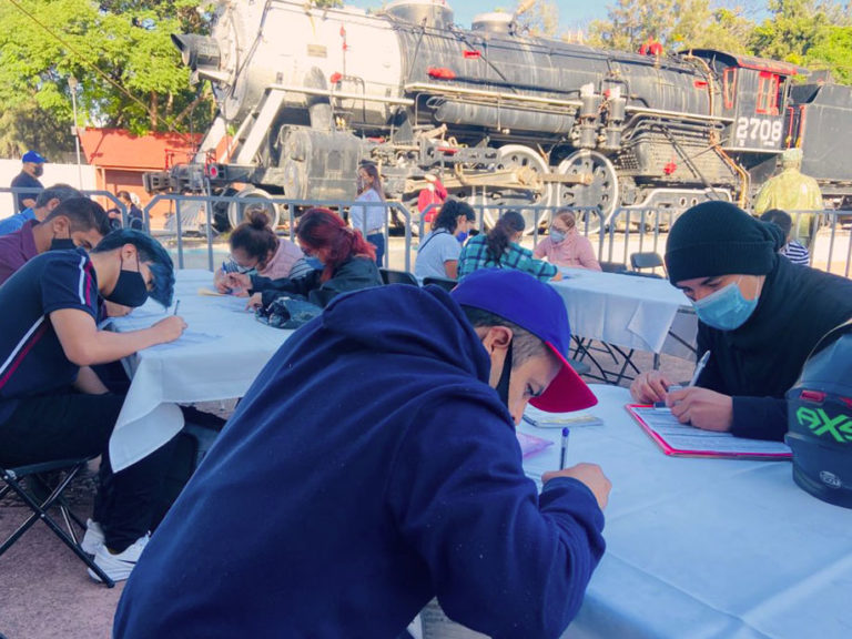 Más de 2,000 vacantes en la próxima feria de empleo para jóvenes