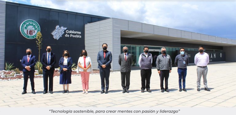 La UTA firma convenio para impulsar proyectos en el tema automotriz