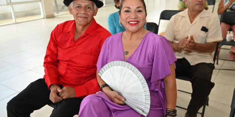 Se premia a ganadores de los juegos deportivos y culturales de los adultos mayores en Aguascalientes