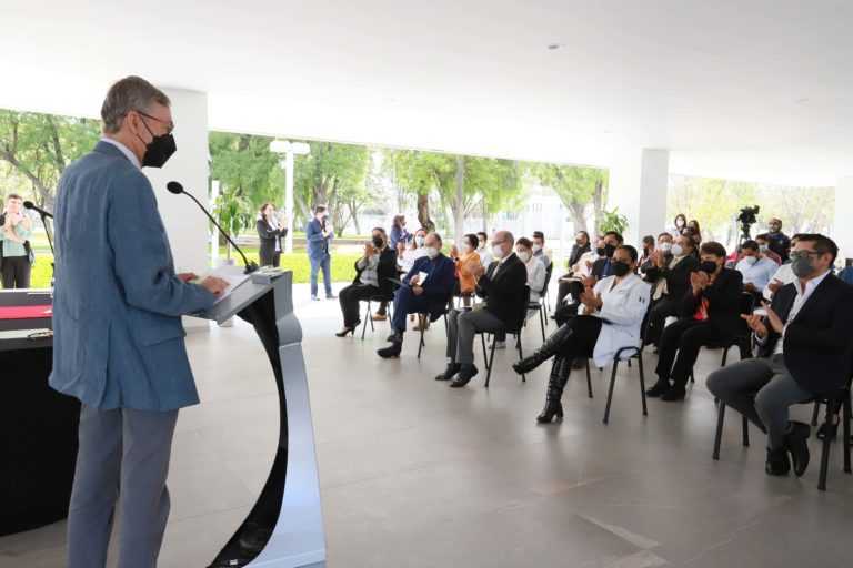 Destacan por su calidad especialidades médicas avaladas por la UAA