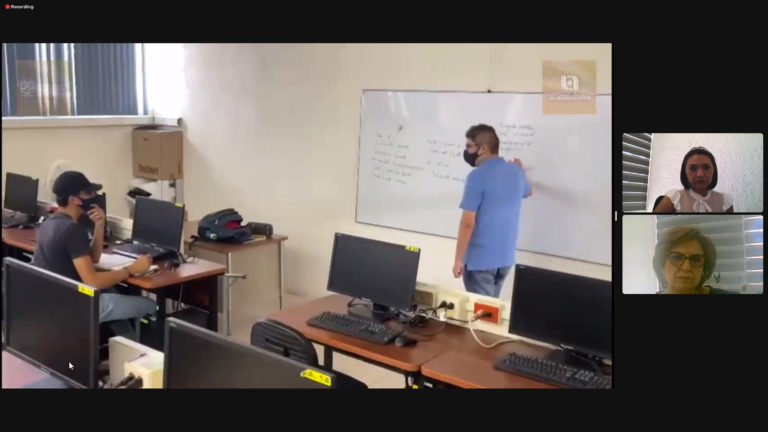 Entregan reconocimientos a estudiantes del programa de tutoría de pares 