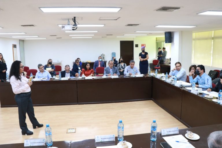 Avanza el proceso de autorización de nuevos programas de posgrado en escuelas normales