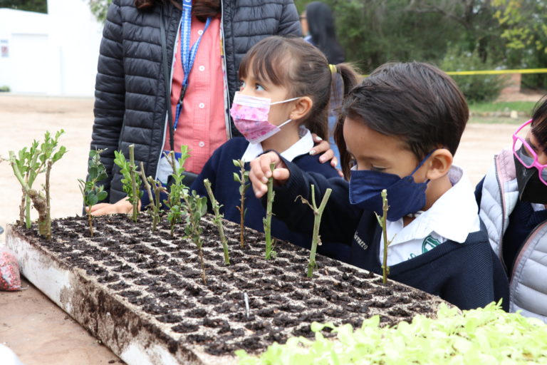 Inauguración de la primera etapa del Centro Ecológico Queta Medellín Legorreta