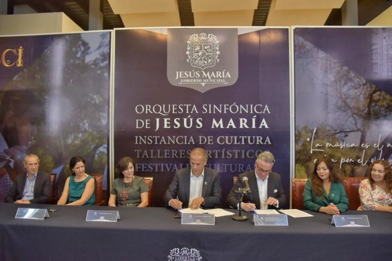 Firman convenio Jesús María y Fundación Azteca