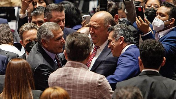 El PRI se parte… y la coalición opositora se resquebraja