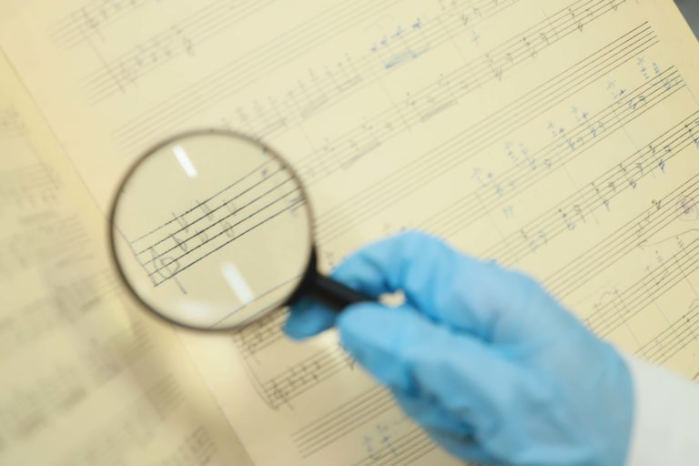 Cuenta la UAA con los fondos y colecciones de la Bóveda Jesús F. Contreras