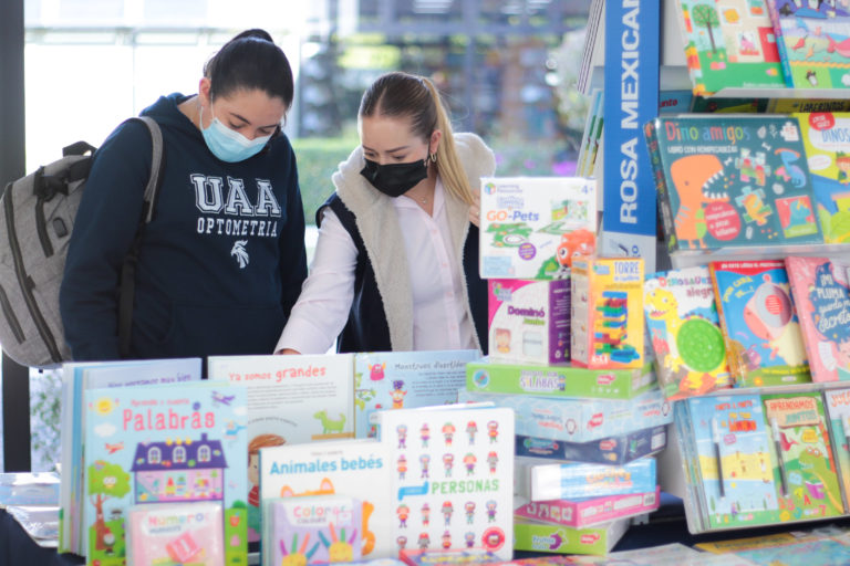 Inaugura la UAA su XXIV feria del libro