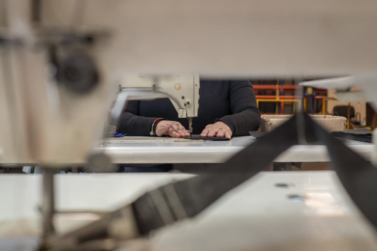 Colectivo de Aguascalientes denuncia trabajo forzado en empresa textil