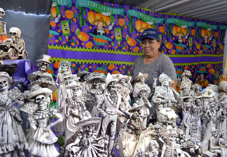Conoce el tianguis de Los Muertitos en Aguascalientes