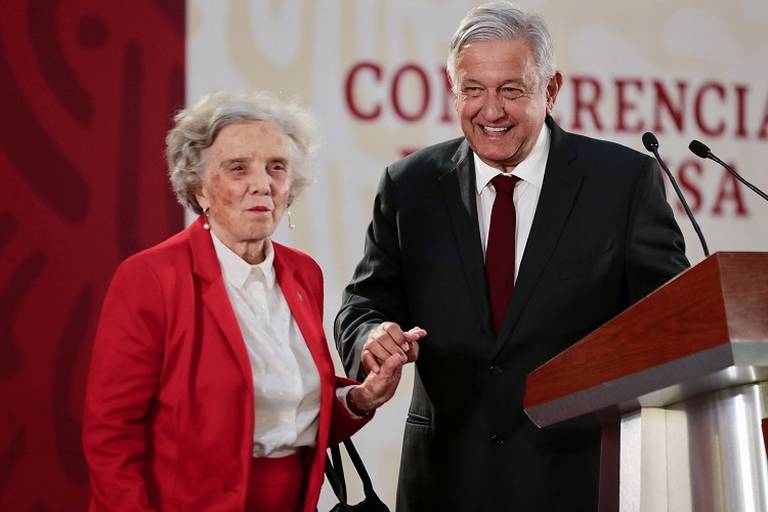 Poniatowska carga contra AMLO por fallar en impulsar la cultura