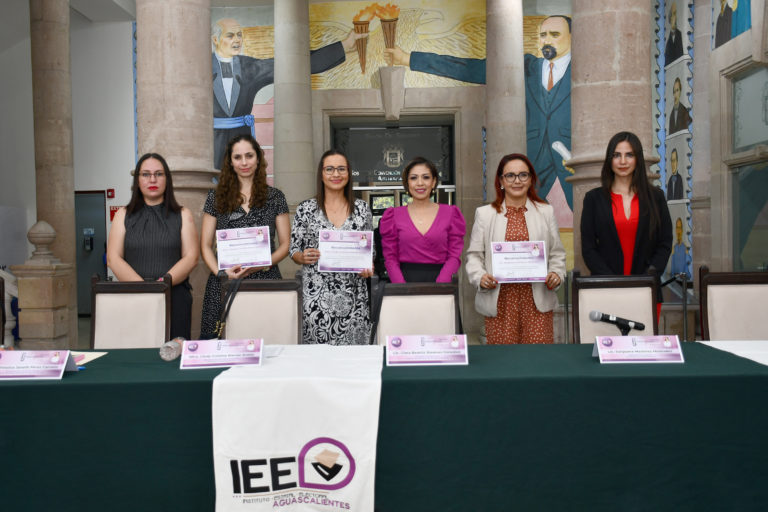 IEE realiza foro sobre derechos político-electorales de las mujeres