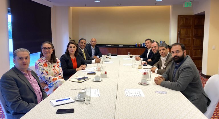 Empresarios se comprometen para mejorar la educación en Aguascalientes