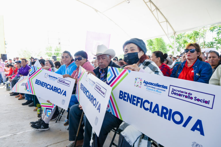 Entregan apoyos en Aguascalientes en el marco del “Día Internacional para la Erradicación de la Pobreza”