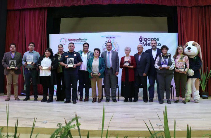 PROESPA entrega ocho galardones en cuatro categorías