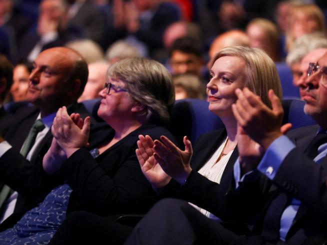 “Fuego amigo” en la renuncia de Liz Truss