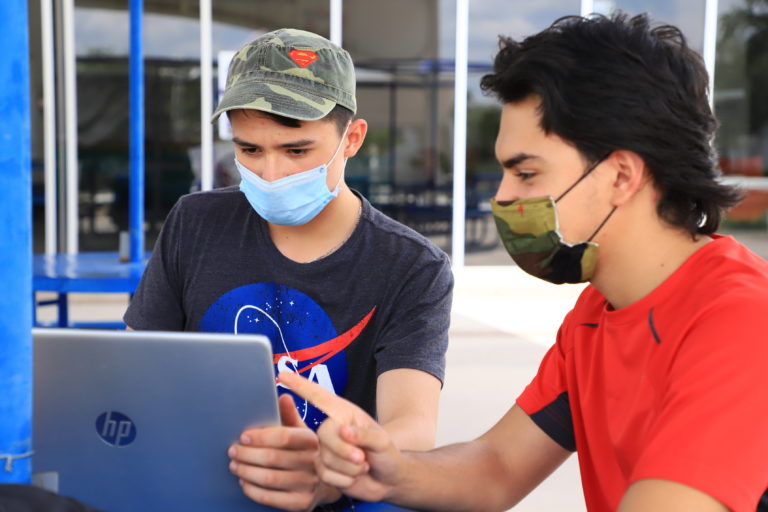 Se abren las inscripciones para los cursos intensivos de Formación Humanista y Lenguas de la UAA