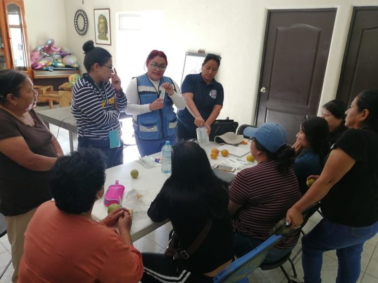 Protección Civil de Jesús María imparte curso de primeros auxilios a amas de casa 