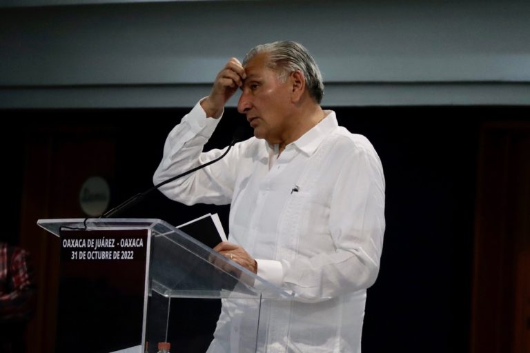 Adán Augusto López reporta gastos por 395 mil pesos en una semana