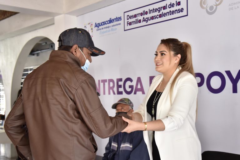 El sistema DIF estatal apoya con hemodiálisis a los enfermos renales crónicos