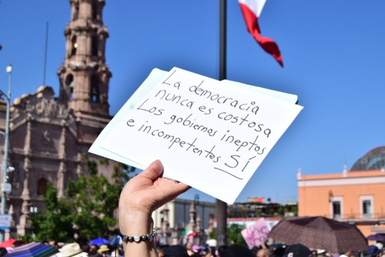 Reforma electoral no pasará, asegura senadora Vázquez Mota  