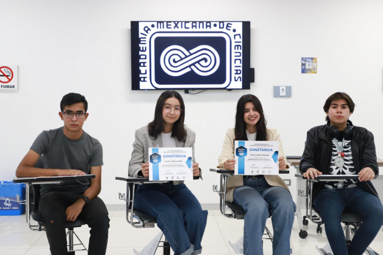 Estudiantes de bachillerato consiguen varias preseas en la Olimpiada de las Ciencias 2022