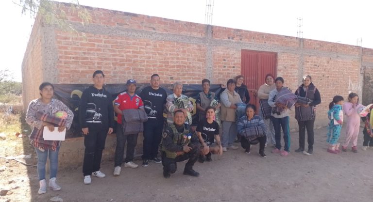 Vocholos de Jesús María entregó juguetes de Navidad Búsqueda con cámara