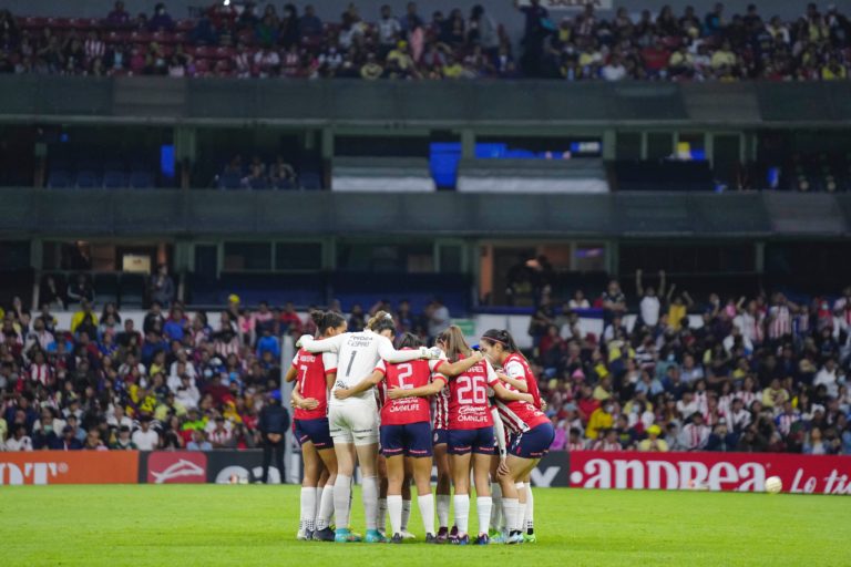 La lucha de la Liga MX Femenil por más espacios en los estadios y televisión