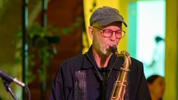 Muere Paul R. Cohen, saxofonista y esposo de Lila Downs