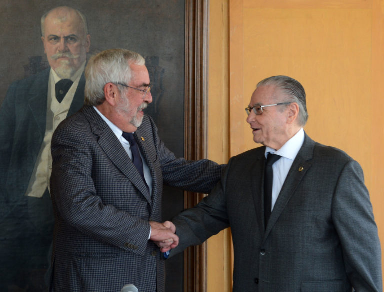 Máximo Carvajal Contreras, nuevo presidente del tribunal universitario