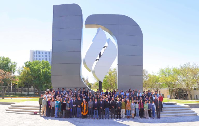 UAA celebra el día del biólogo con entrega de reconocimientos al mérito profesional