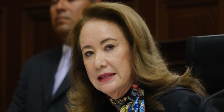 La UNAM no ha cerrado el caso del plagio, estudia alternativas sobre acciones sancionadoras