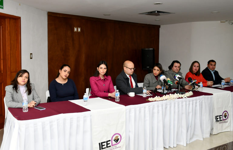 Difunde IEE proceso de constitución y registro de partidos políticos locales