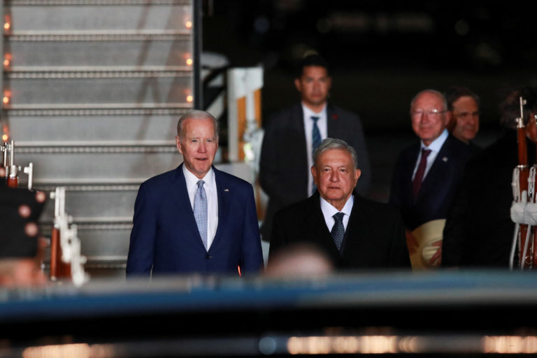 AMLO acude al AIFA para recibir en persona al presidente Joe Biden