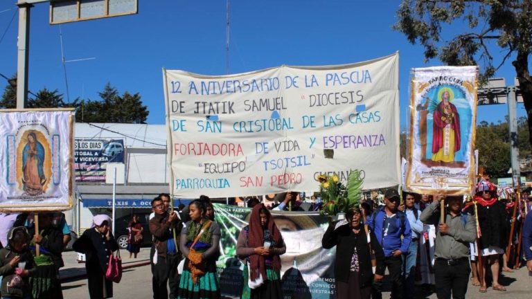 Miles de indígenas conmemoran los 12 años de la muerte del obispo Samuel García, denuncian violencia 