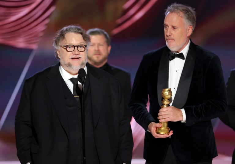 Así fue el discurso de Guillermo del Toro al llevarse el premio a Mejor Película Animada en los Globos de Oro 2023