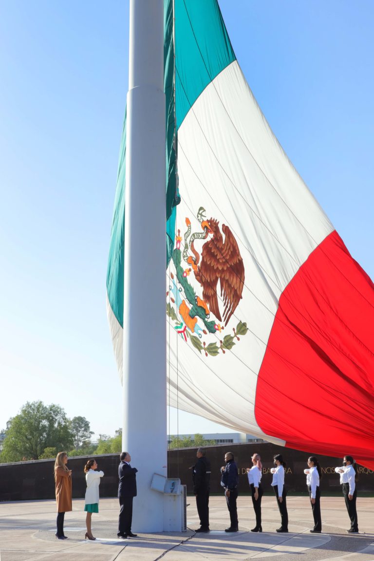 UAA reanuda ceremonia de honores a la bandera  
