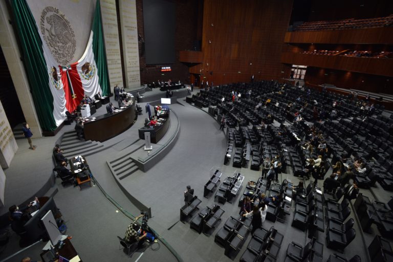 A pesar de moratoria, partidos de oposición han apoyado reformas de Morena