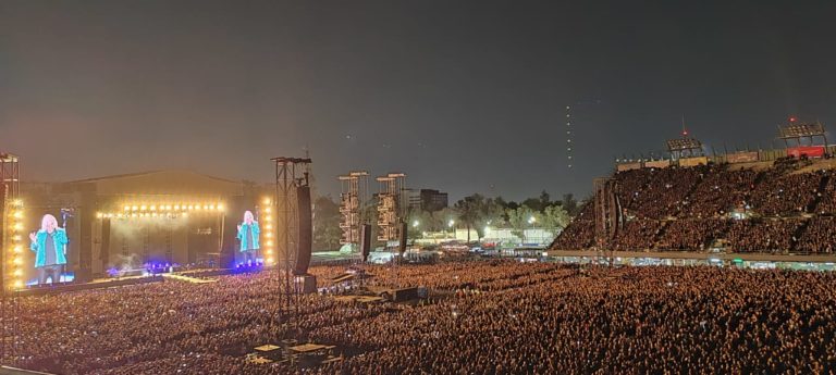 Def Leppard y Mötley Crüe, leyendas del rock en el Foro Sol  