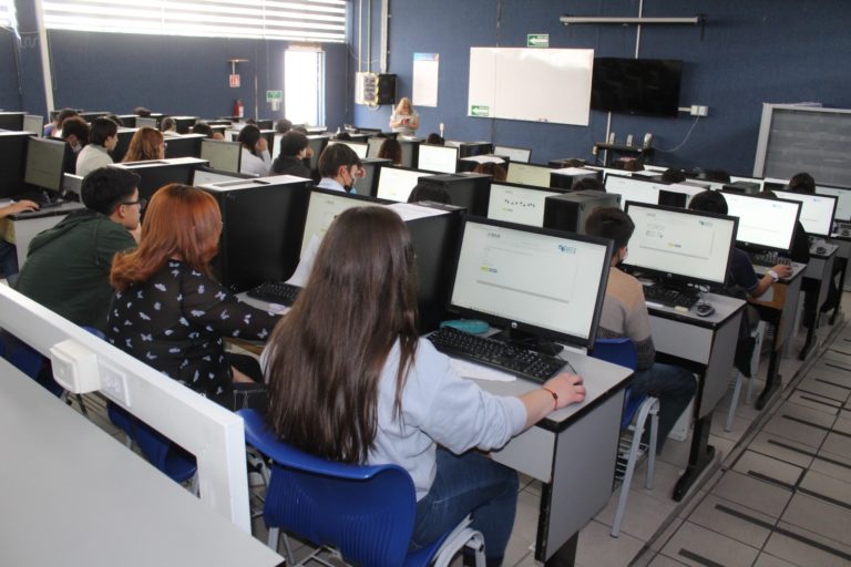 Mil 300 alumnos del Bachillerato de la UAA realizaron las pruebas diagnósticas DAT-2 y Explora