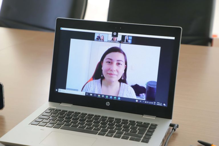 Egresada de la UAA presentará proyecto en España por el programa Explorer by Santander X