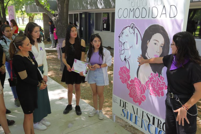 Rectora de la UAA reinaugura el andador Lourdes Maldonado