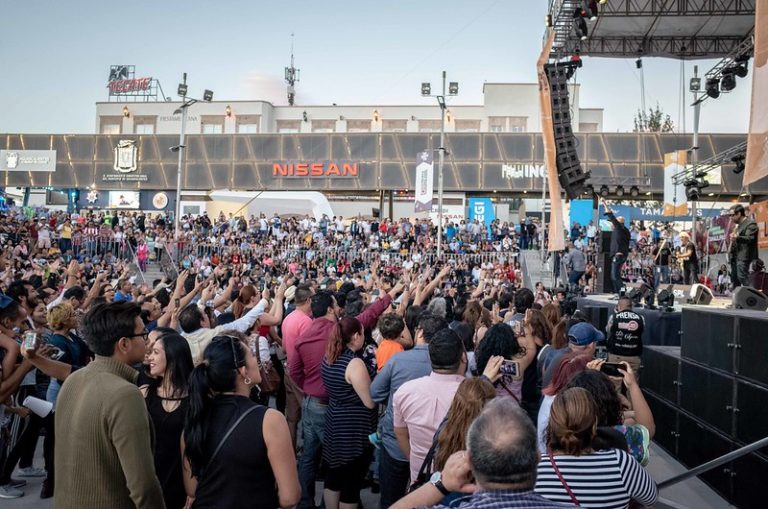 Un éxito la presentación de The Warning en el Foro del Lago