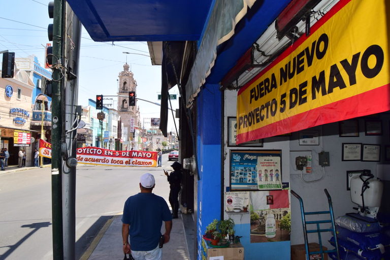 Comerciantes de la 5 de Mayo no han buscado apoyo de organismos empresariales