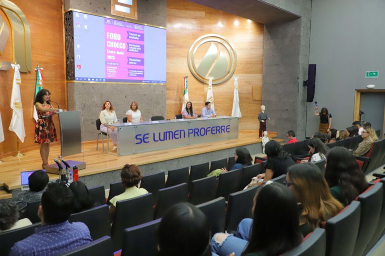 UAA presenta en foro, resultados de proyectos del CUDECO 