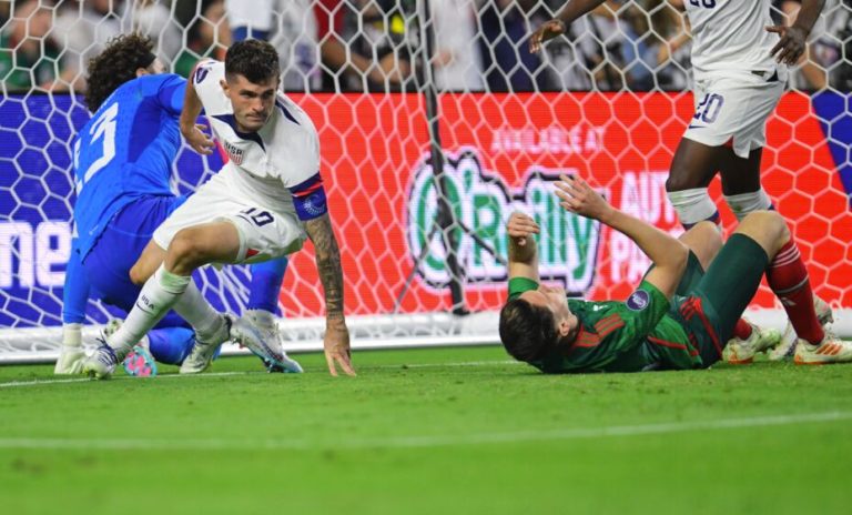 Goliza, expulsiones, pleitos y grito homofóbico: Así sucumbió México ante EU 