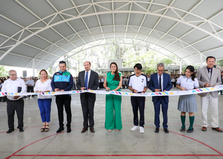 Entregan velaria en la Secundaria General no. 2 José Clemente Orozco