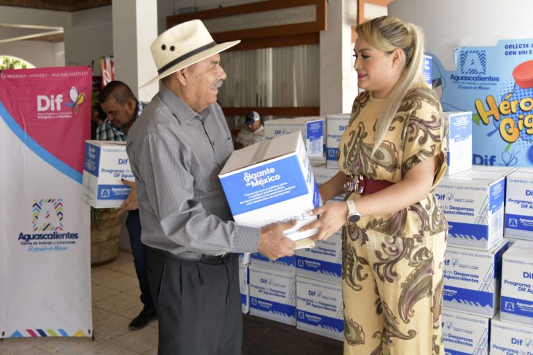 Apoya Tere Jiménez a enfermos renales para mejorar su calidad de vida