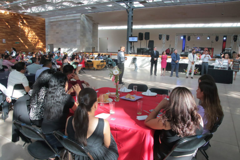 Celebra STUAA su 44 aniversario en convivencia con trabajadores
