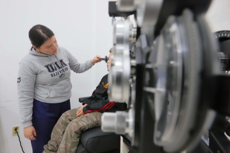 Cuida tus ojos con estas recomendaciones de la UAA